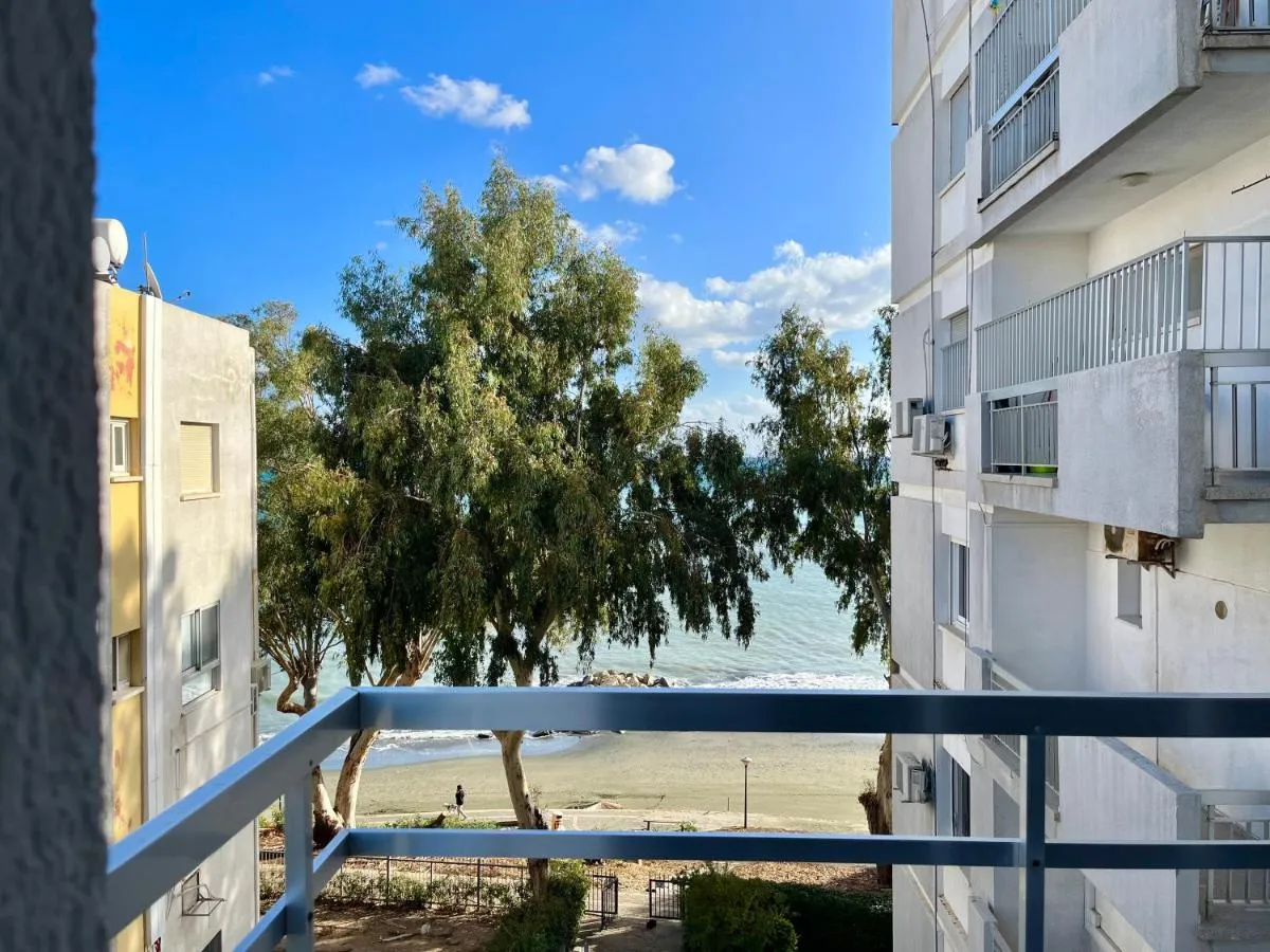 Image 5 of Amathus Modern Beachfront Flat