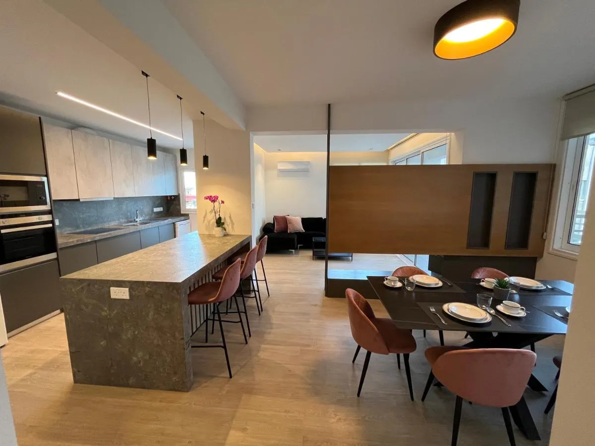 Image 3 of Amathus Modern Beachfront Flat
