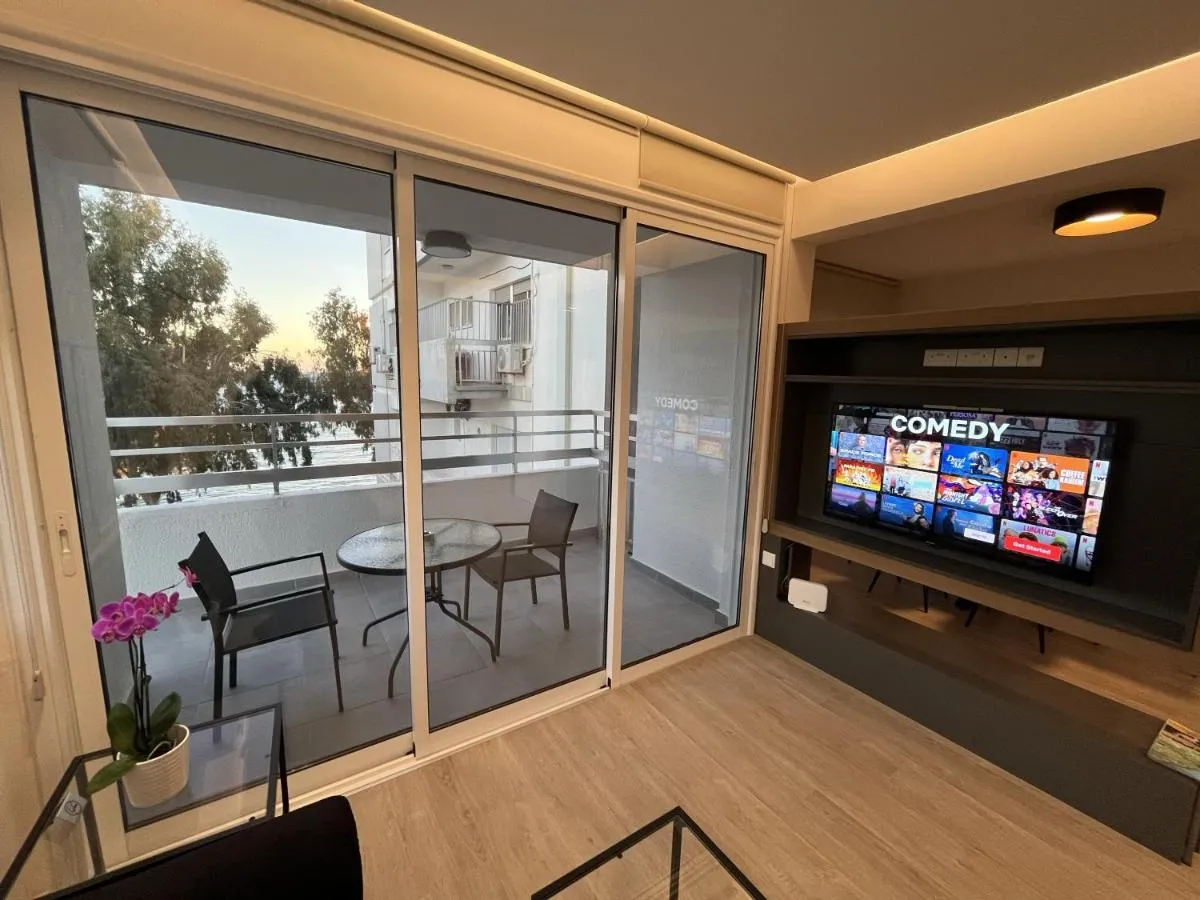 Image 4 of Amathus Modern Beachfront Flat