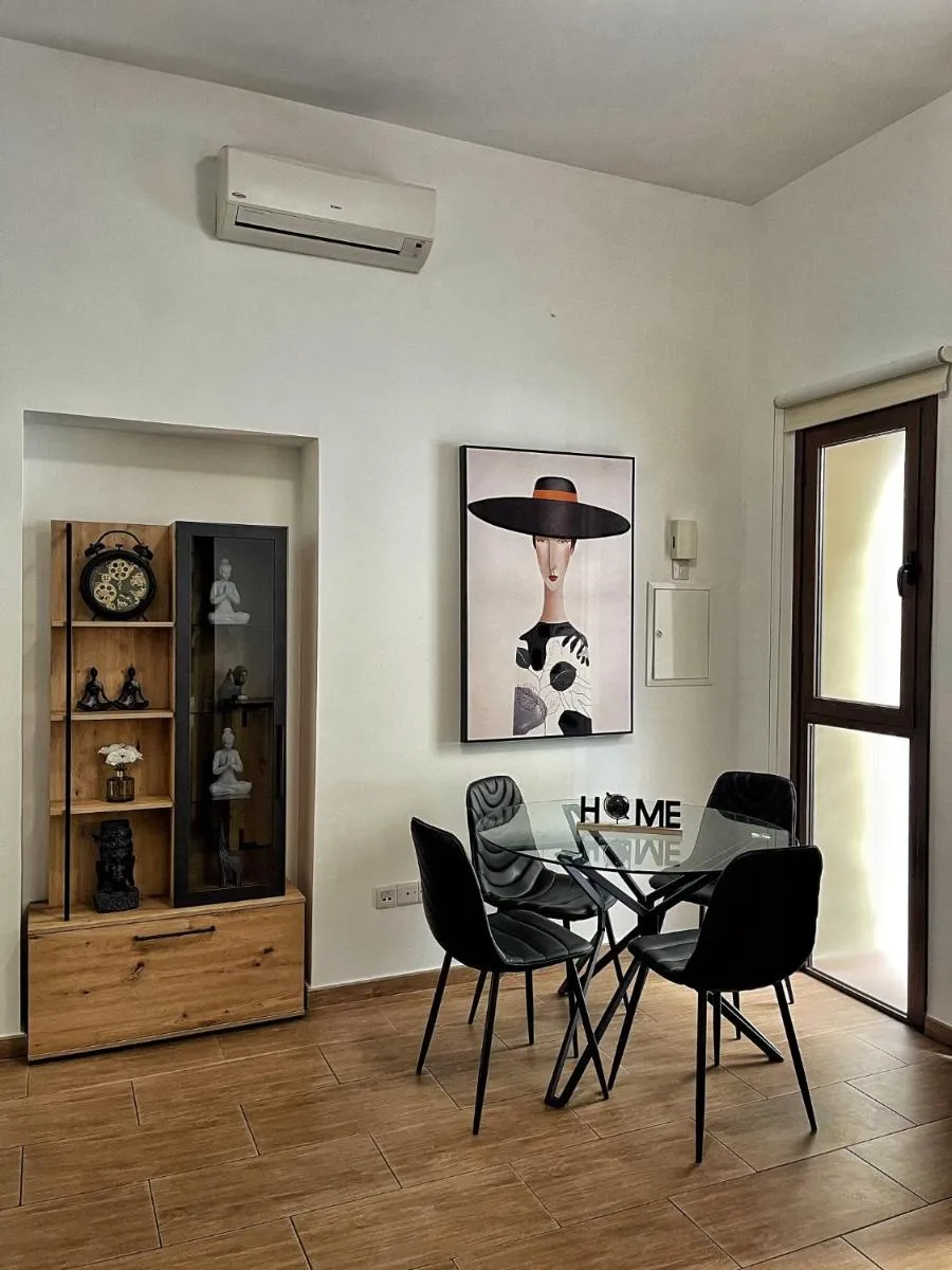 Image 3 of Cozy house city center in Limassol