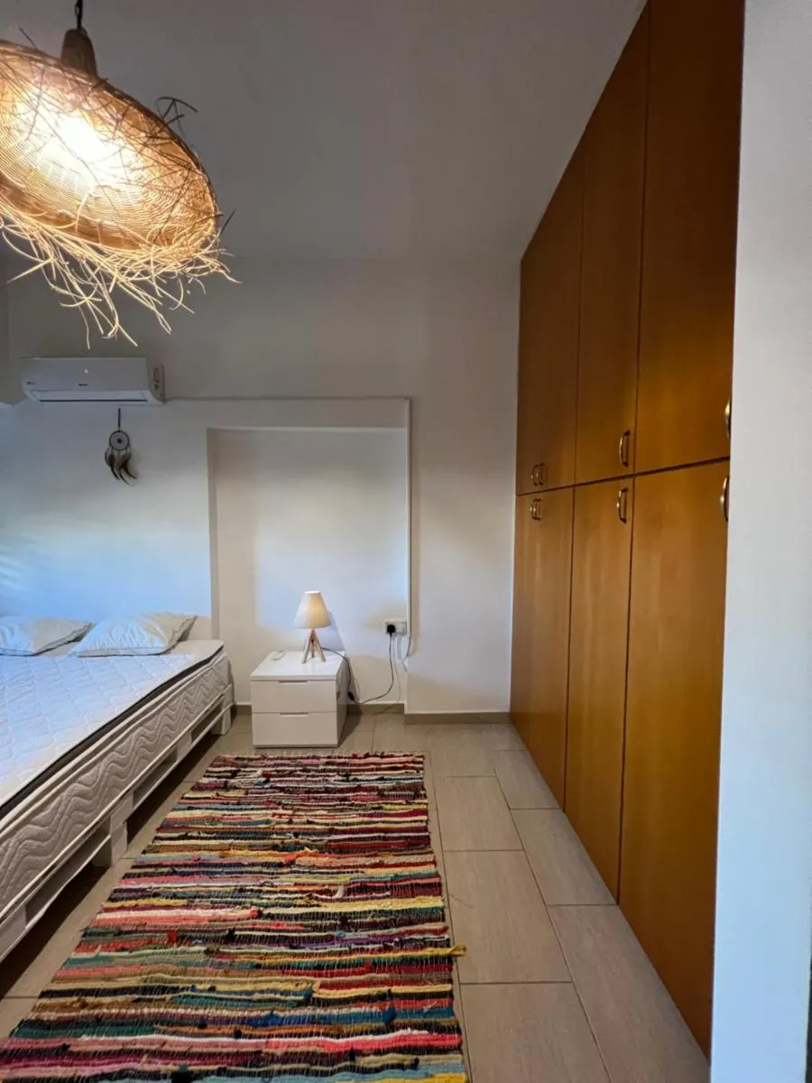 Image 5 of Green Door Apartment