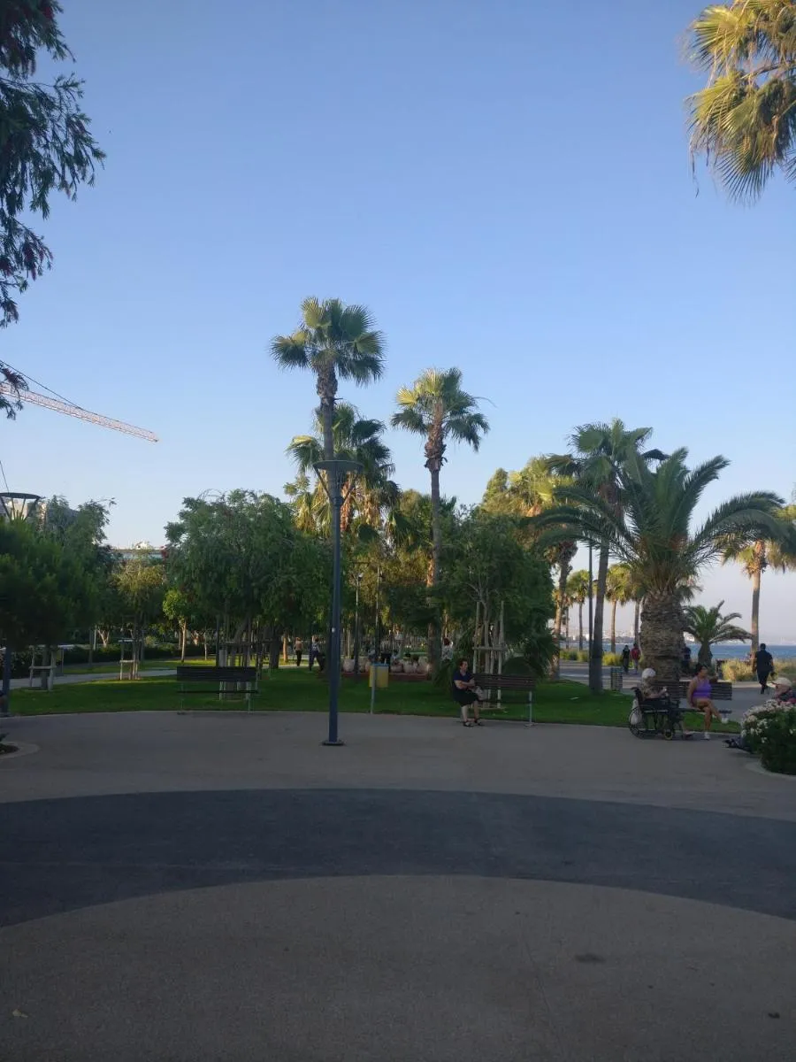 Image 5 of Hawaii Royal Gardens