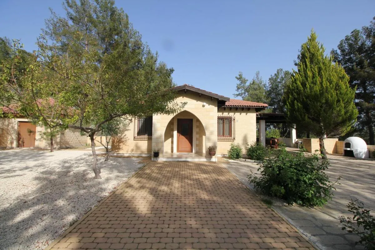 Image 1 of House of Roses