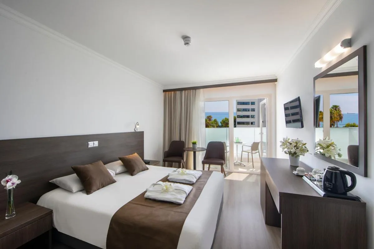 Image 1 of Kapetanios Limassol Hotel