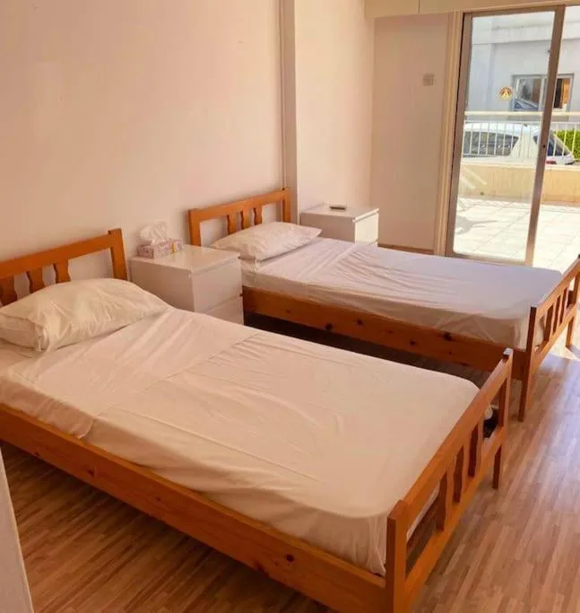 Image 1 of Large modern flat