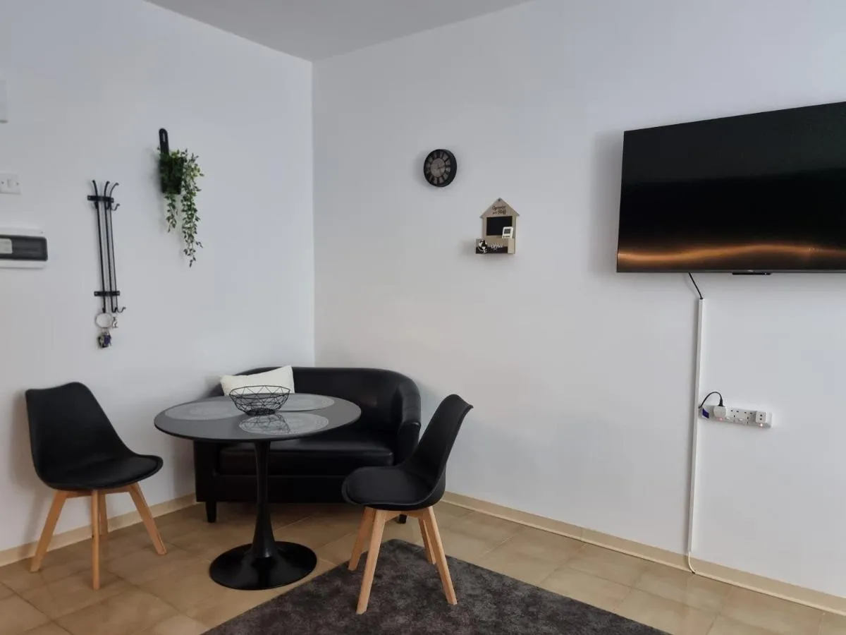 Image 4 of Paradise Gardens, sweet Apartment