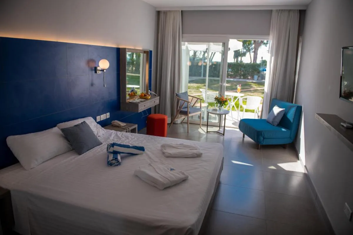 Image 2 of Park Beach Hotel