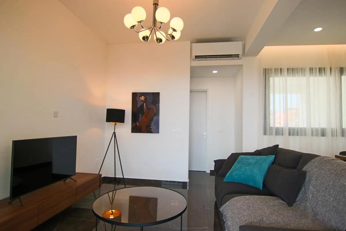 Image 4 of Phaedrus Living: Sea View Anna Residence 202