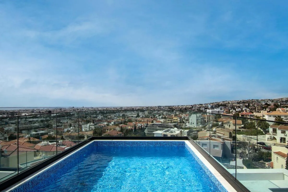 Image 3 of Phaedrus Living: Sea View Anna Residence 301
