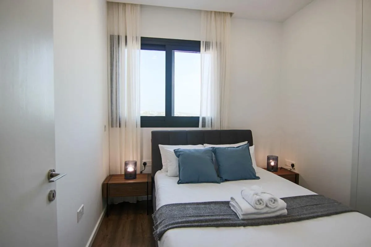 Image 1 of Phaedrus Living: Sea View Anna Residence 302