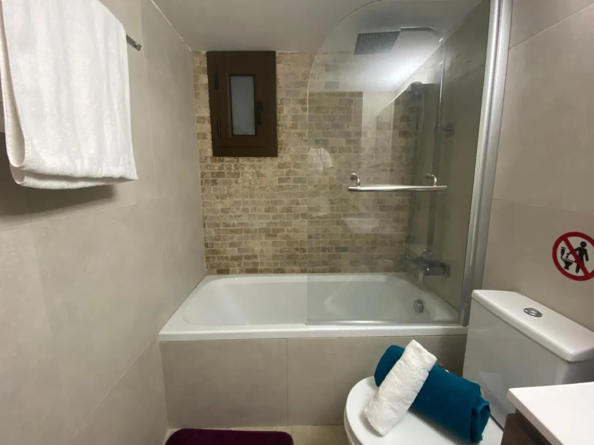 Image 6 of Philip Spacious Apartment