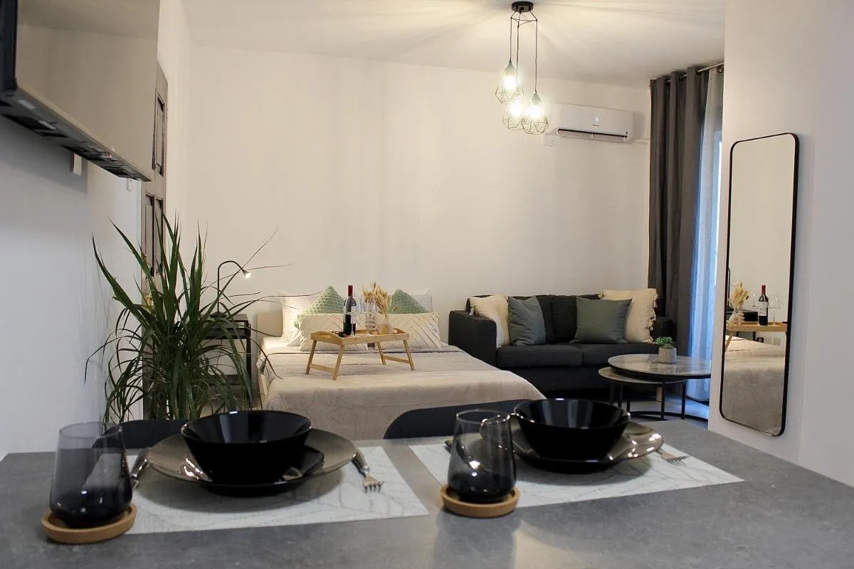 Image 4 of Seaside Cozy & Modern Studio