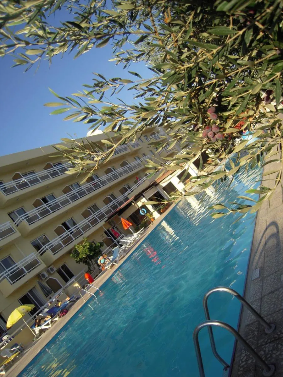 Image 5 of Sunquest Gardens Holiday Resort