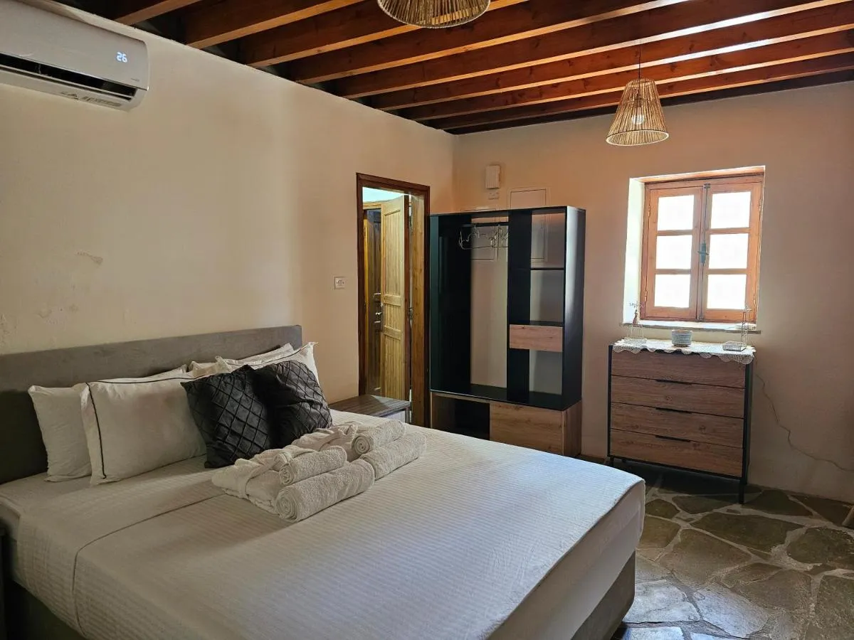 Image 5 of The Stonehouse Suites