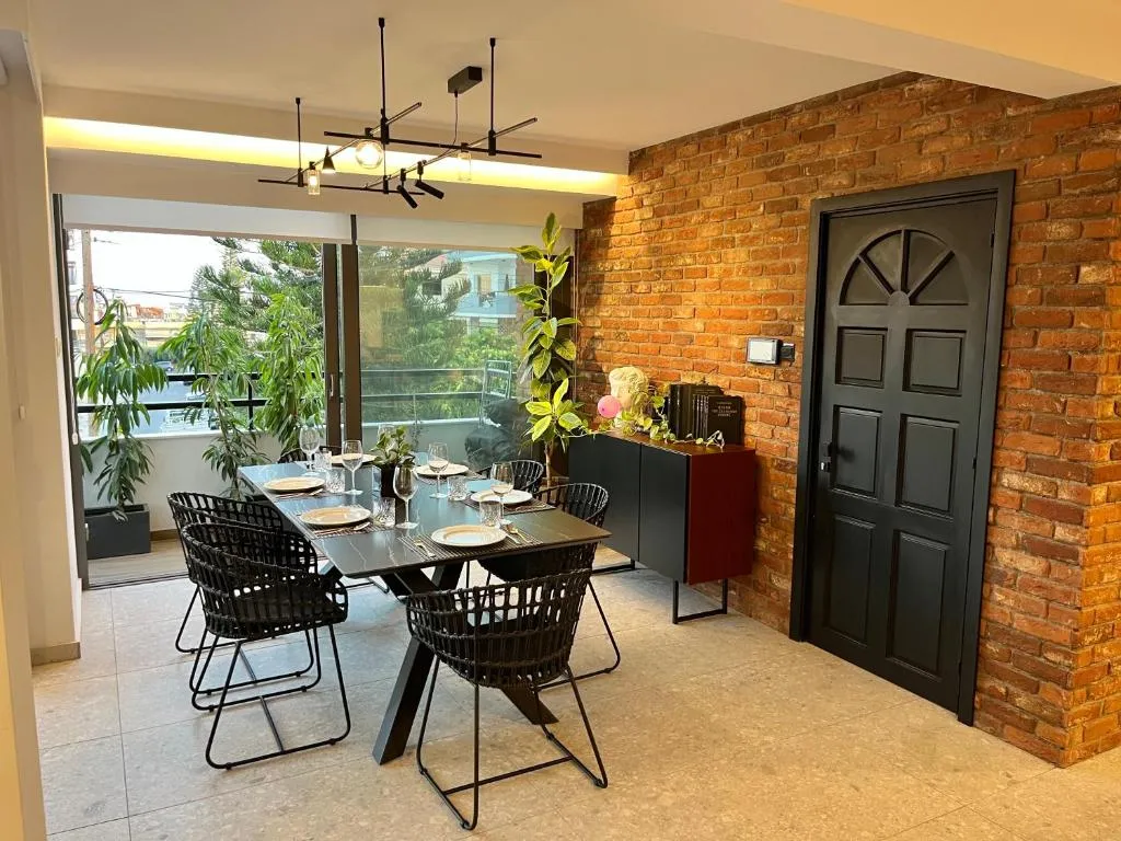 Image of Top Artistic Luxury Apartment