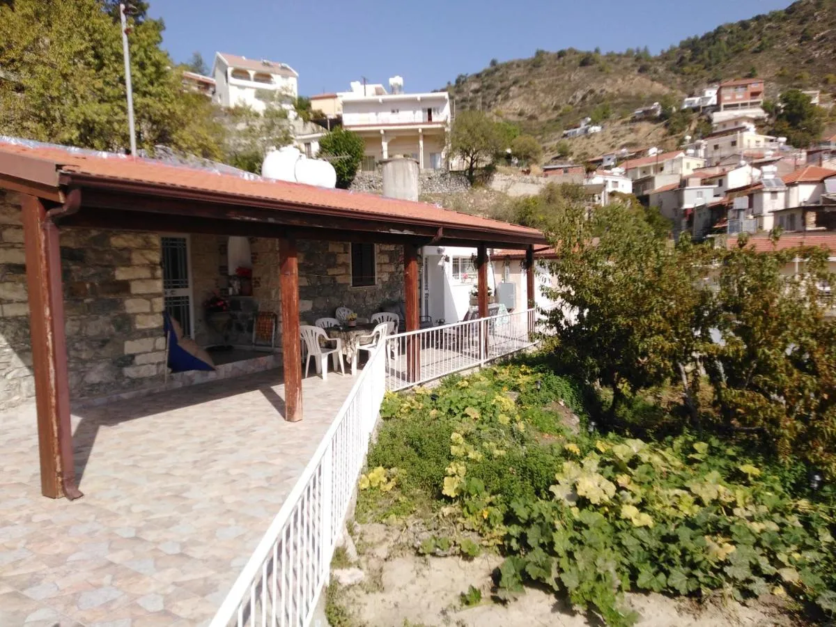 Image 5 of Traditional house in pelendri