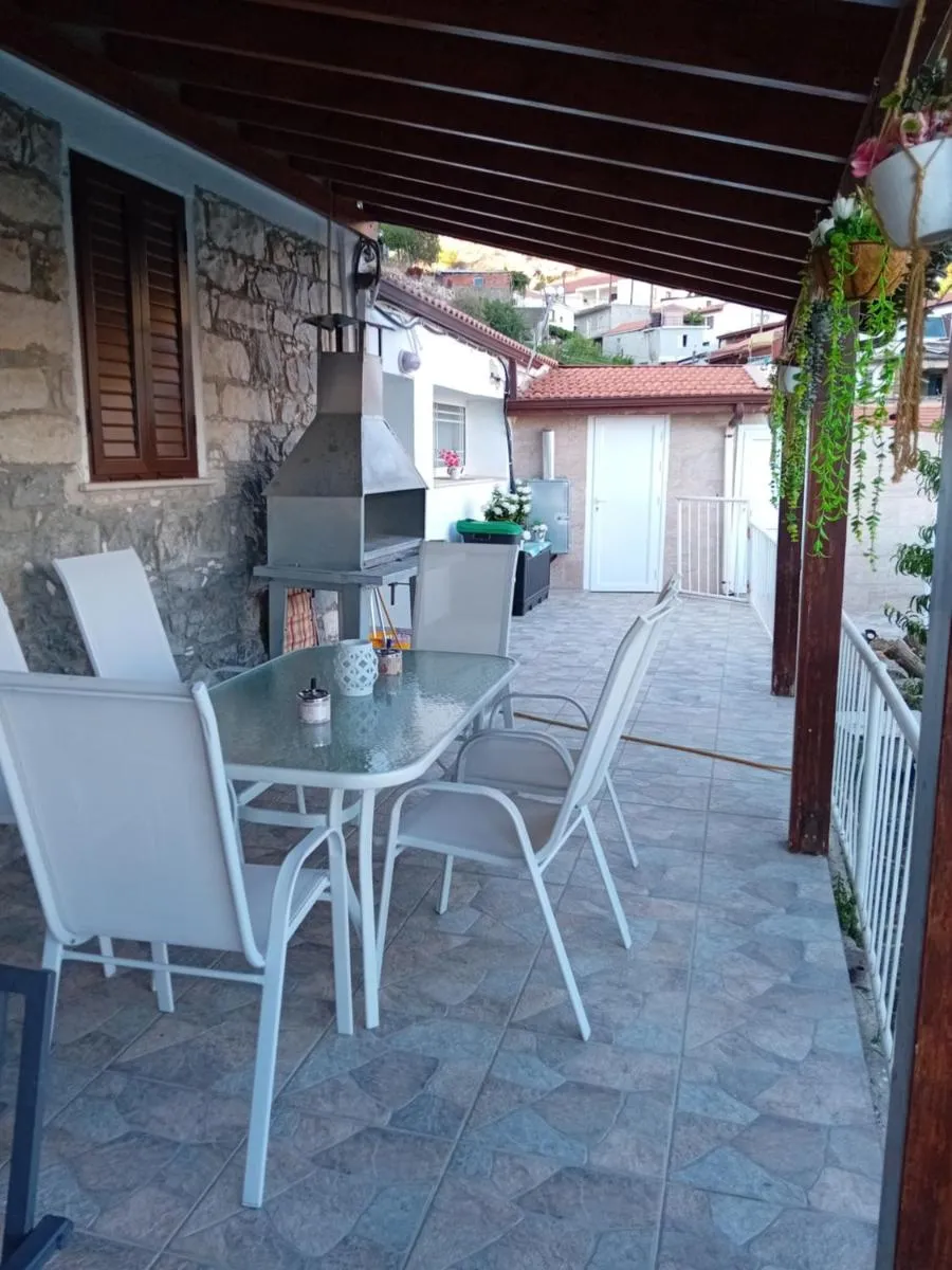 Image 3 of Traditional house in pelendri