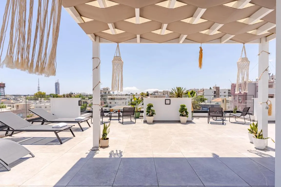 Image of YAMAS Urban LIving Spiridonos