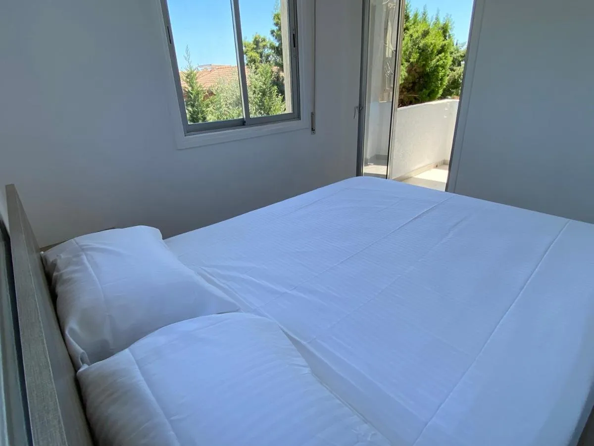 Image 5 of 1-bedroom apartment with view