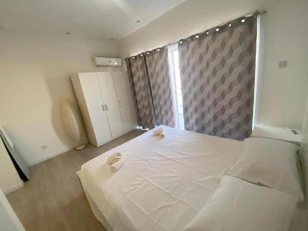 Image 6 of 1-bedroom duplex 100m by the sea