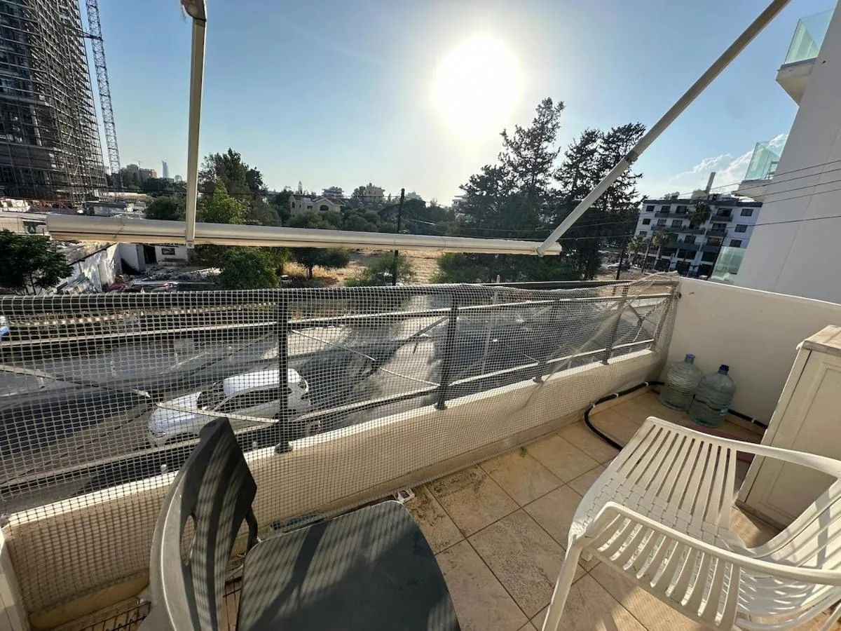 Image 1 of 1 bedroom flat 200m from beach