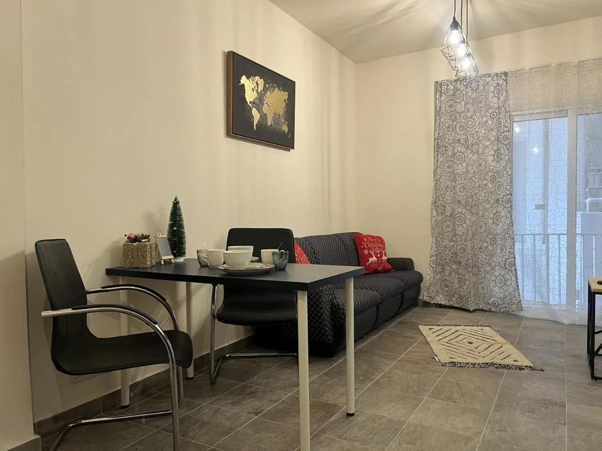 Image 6 of 1 room apartment on the 1st line