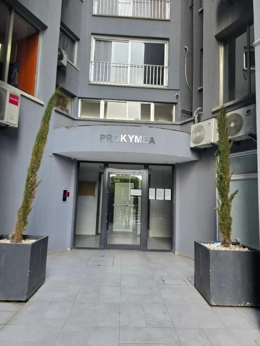 Image 1 of 1 room apartment on the 1st line