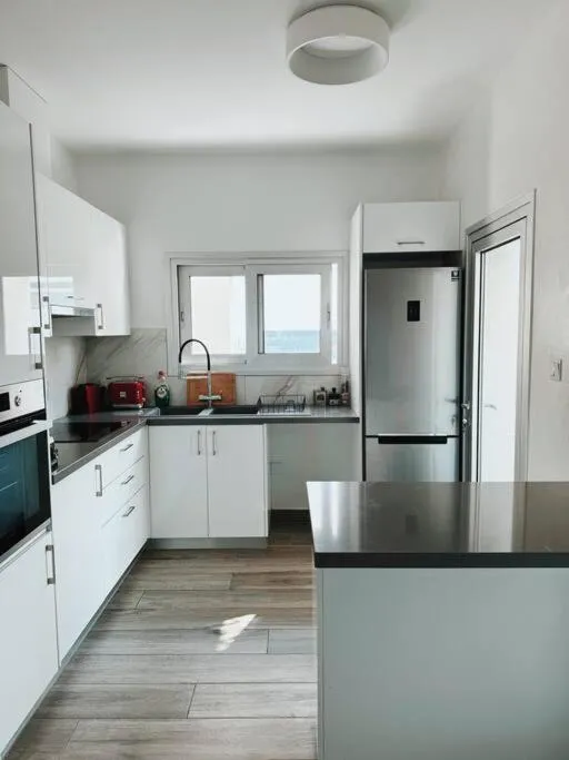 Image 5 of 3 Br Penthouse Jacuzzi Seaview