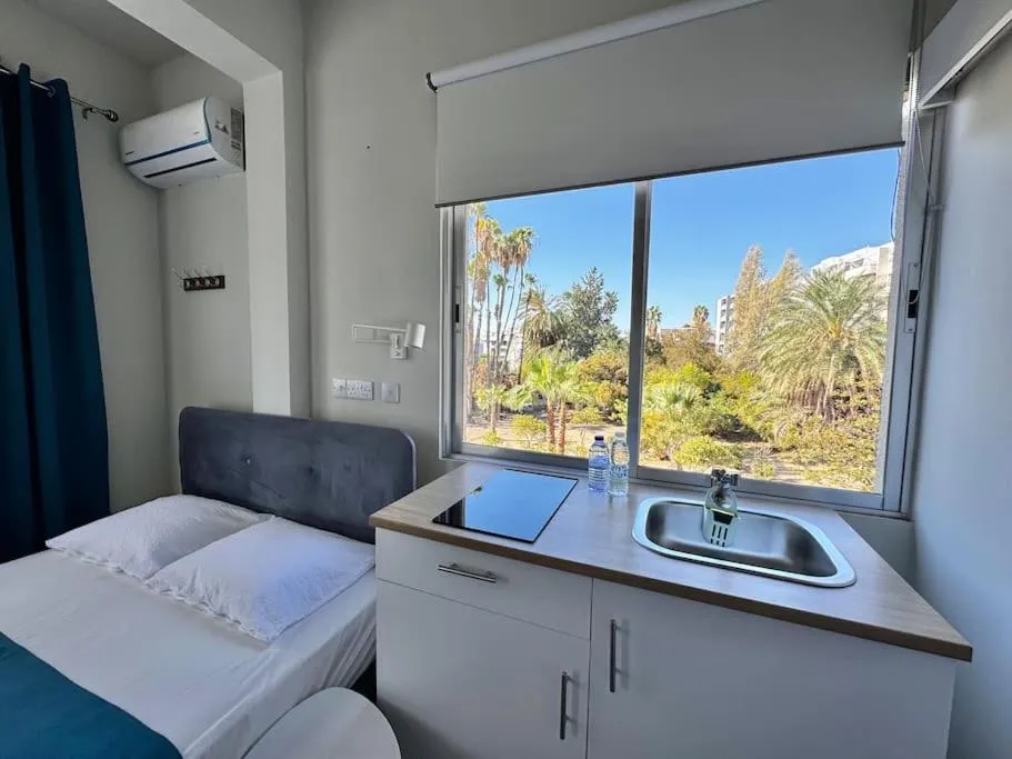 Image 2 of Big Comfort Studio N6 private Kitchenette and Bathroom Beach 200m