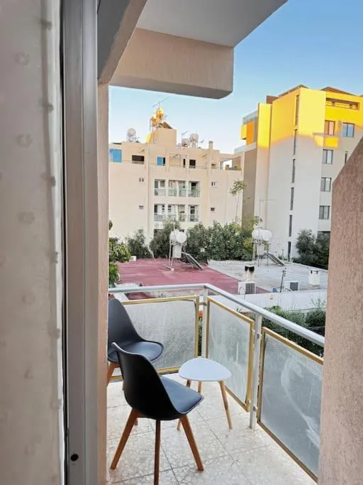 Image 6 of Big Comfort Suite N5 private Kitchenette Beach 250m