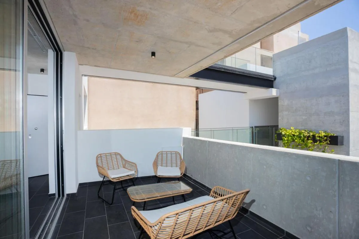 Image 2 of Bridge House Apartments