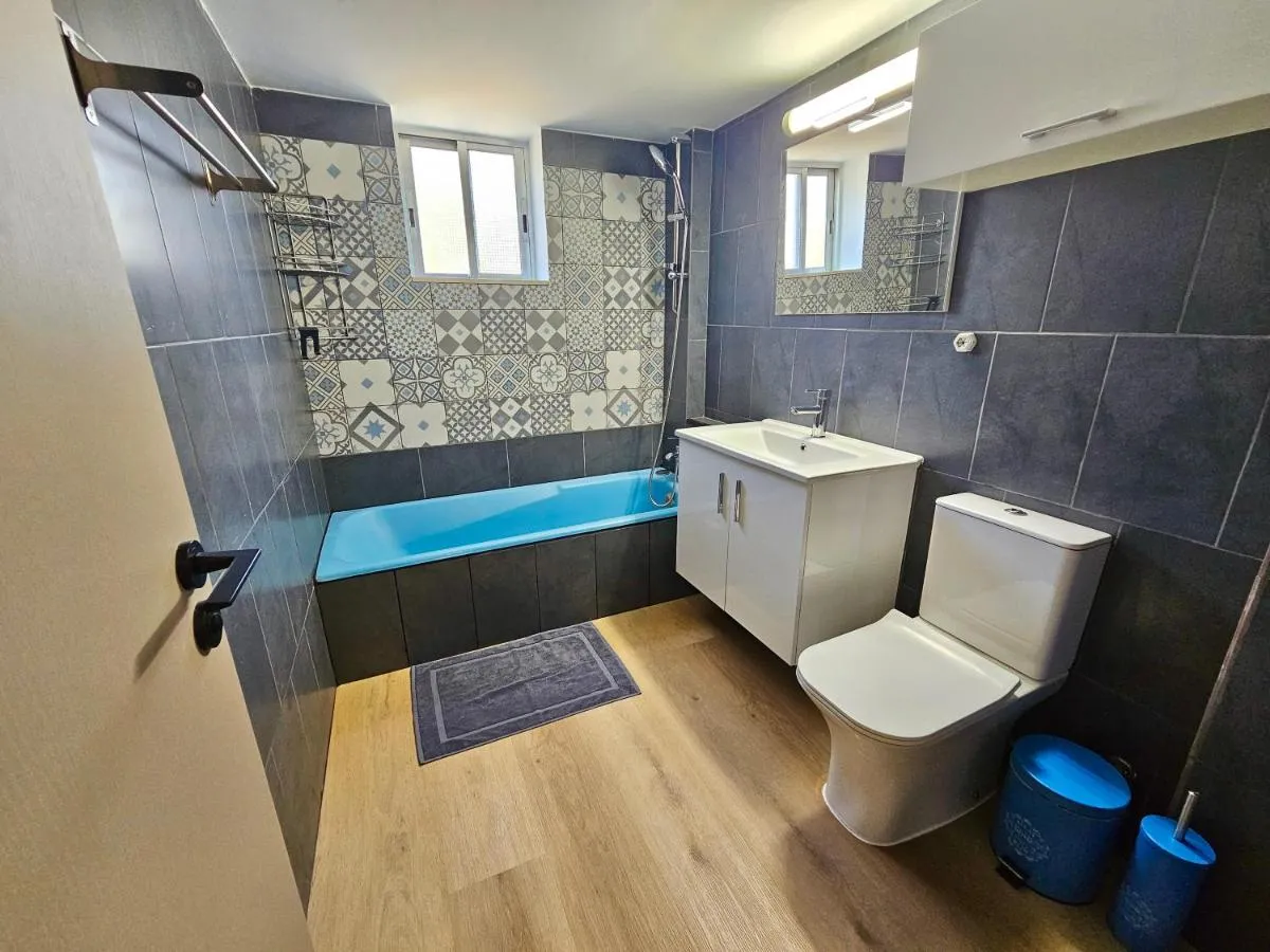 Image 4 of Central Riverside Escape Charming 1- Bedroom Flat
