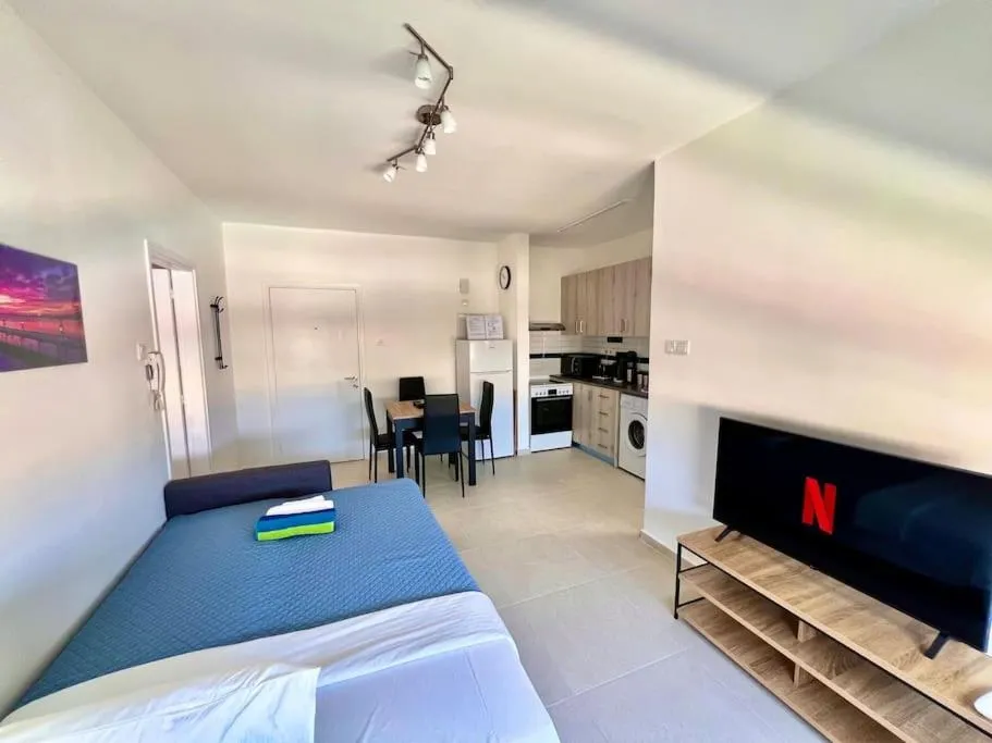 Image 3 of Cristiana Sea Breeze, Sleeps 3, Free Wifi