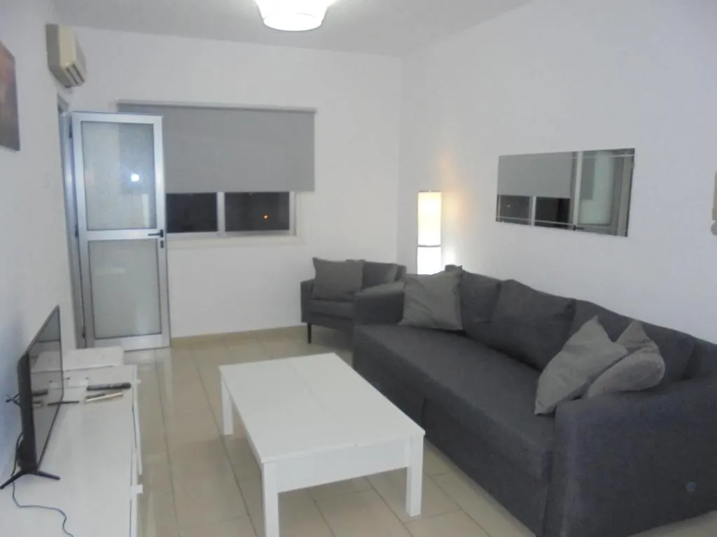 Image of Delphi Court – large 1 bed -sleeps 4, Near sea/beach – free wifi