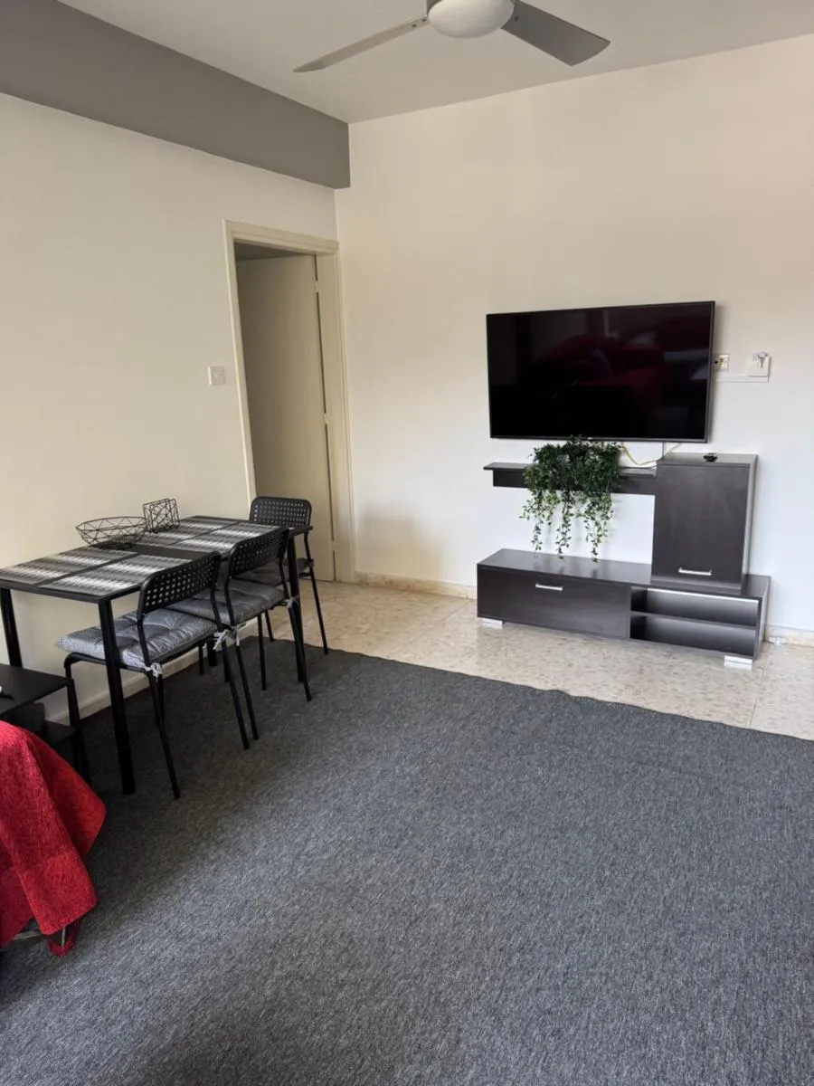 Image 6 of Georges 2 Bedroom Apartment