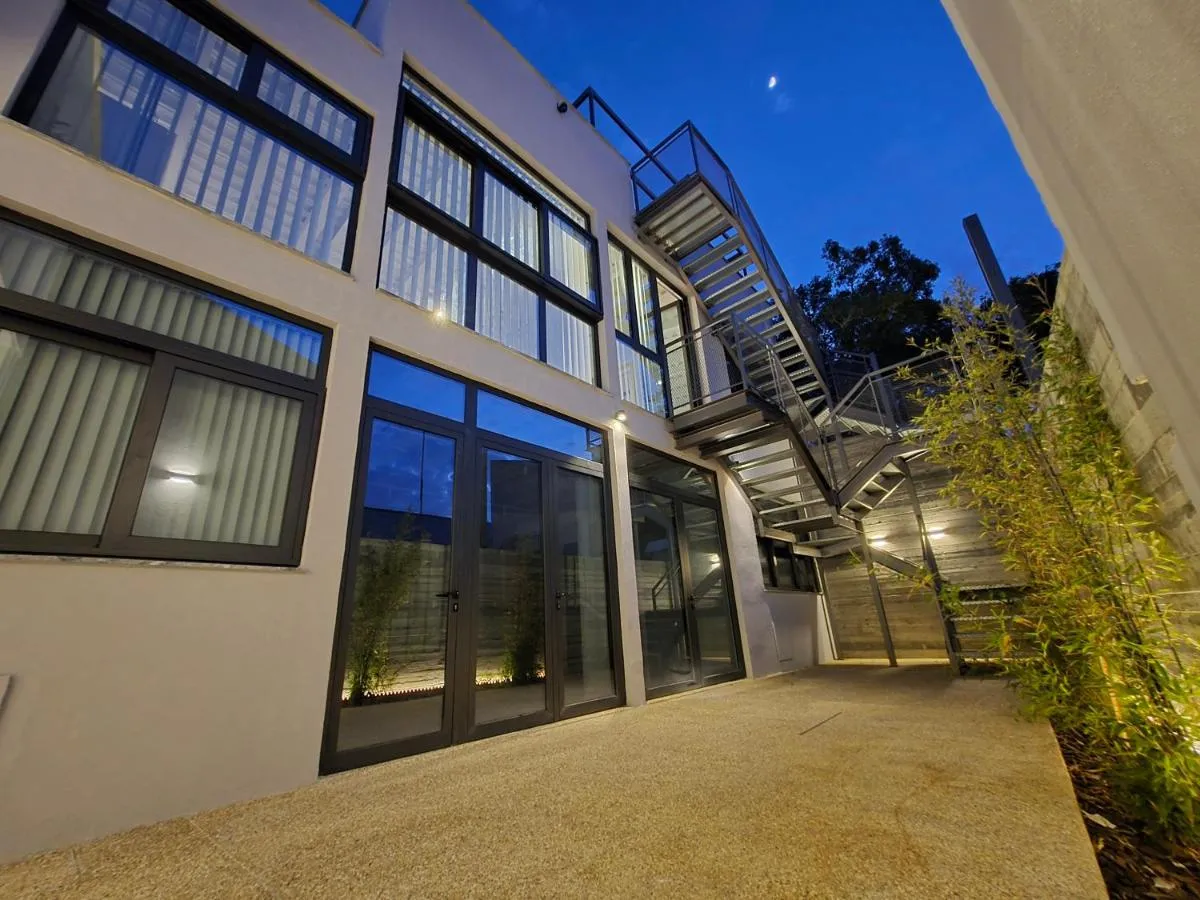 Image 4 of Green Leaf – Old City Suite