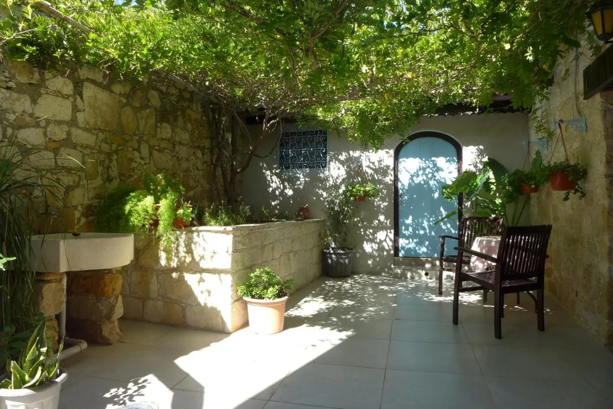 Image 6 of Kalimera A Lovely 1-bedroom rental with ensuite and Kitchen