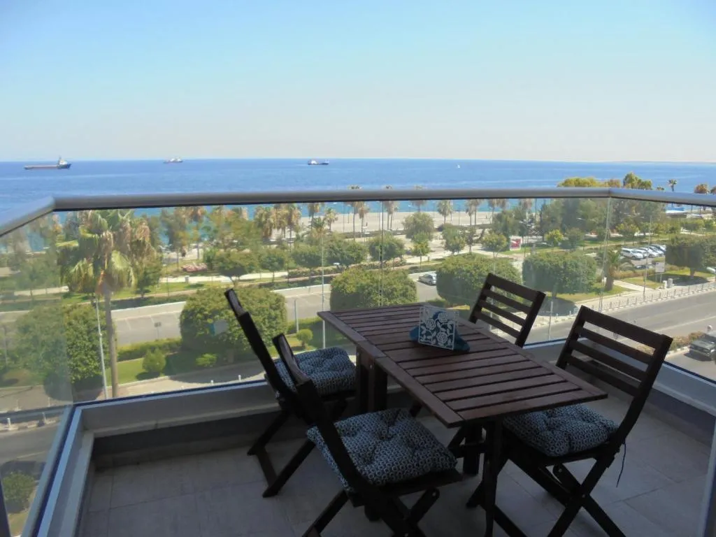 Image of Kermia Court – Beach-front, modern 2 bedroom -sleeps 6