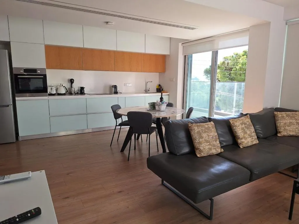 Image of Luxury Seafront 2 bedroom