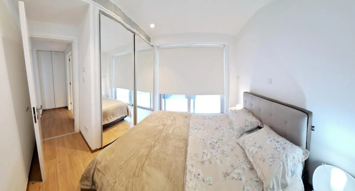 Image 3 of Luxury Seafront 2 bedroom