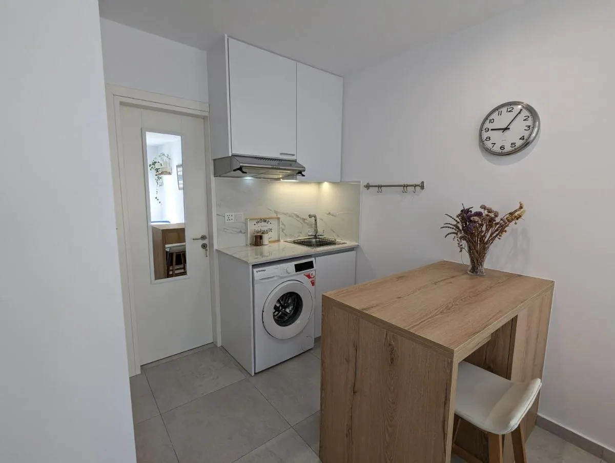 Image 1 of Modern & Cozy Studio w/ Backyard Near City Center