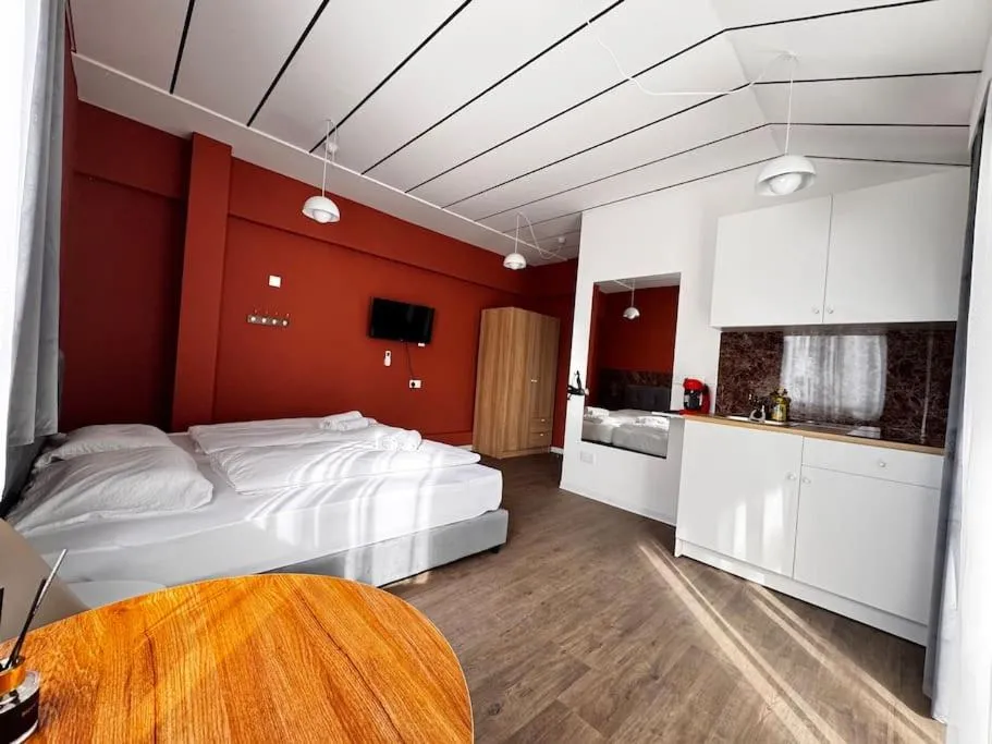 Image 2 of Modern Studio Nr 10 private Kitchenette and Bathroom