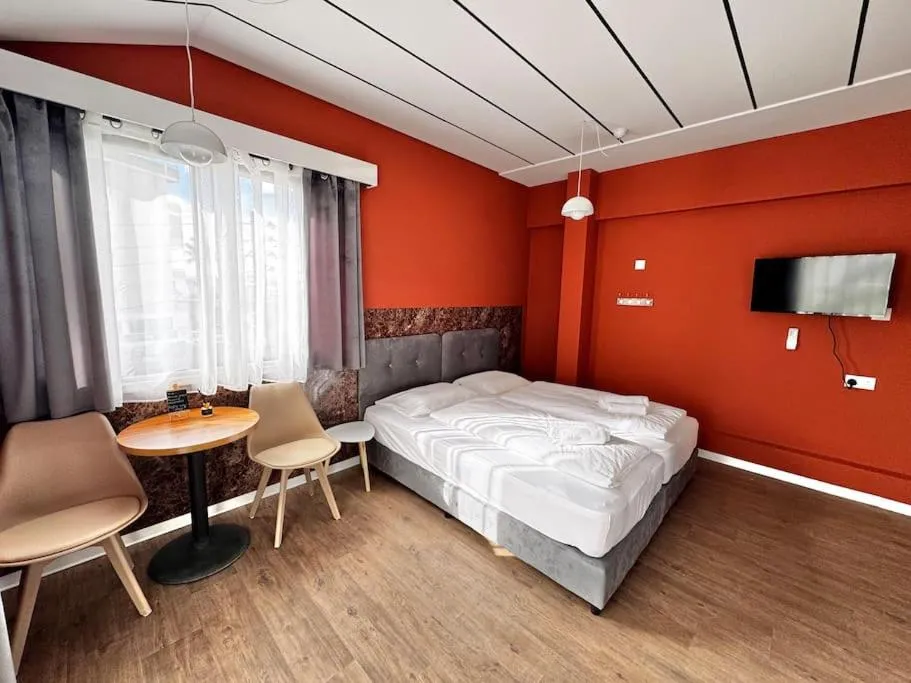 Image 6 of Modern Studio Nr 10 private Kitchenette and Bathroom