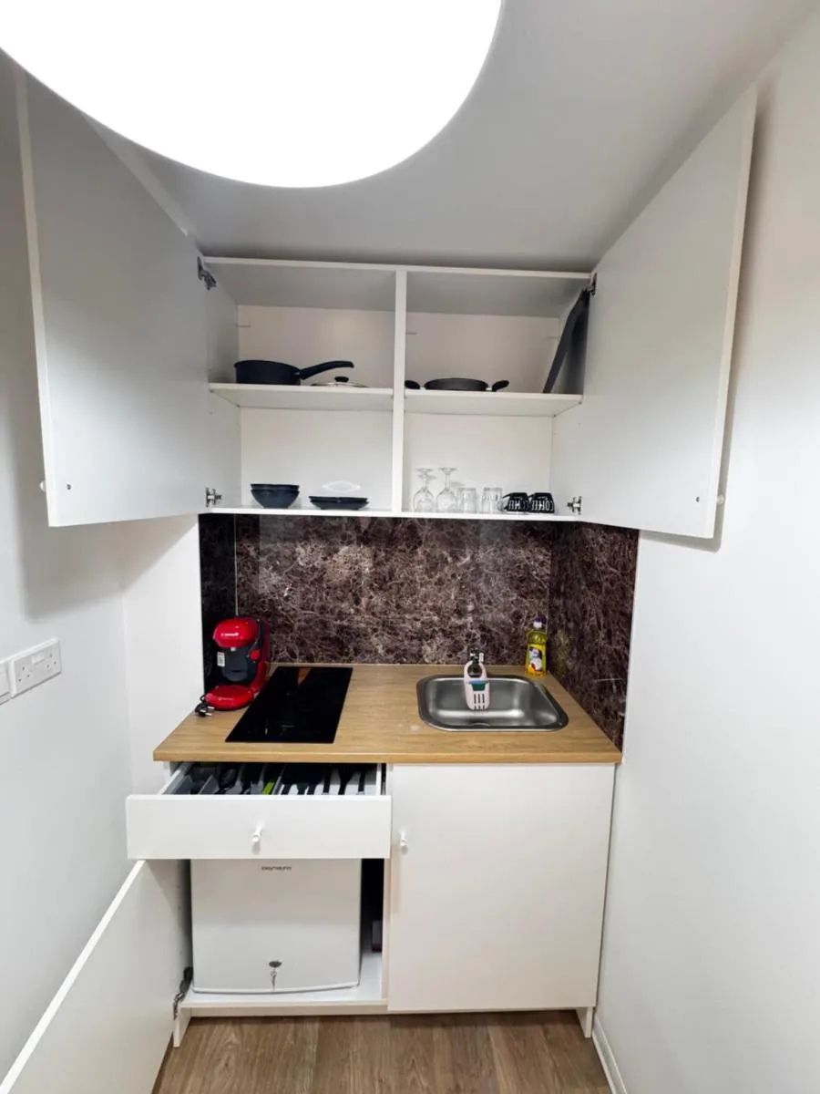 Image 5 of Modern Studio Nr5 private Kitchenette and Bathroom