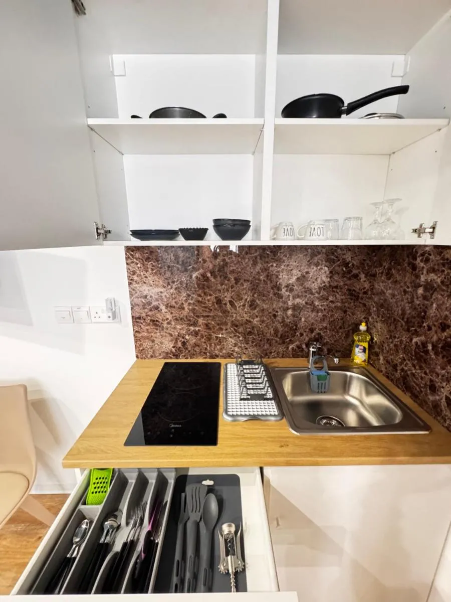 Image 4 of Modern Studio Nr6 private Kitchenette and Bathroom