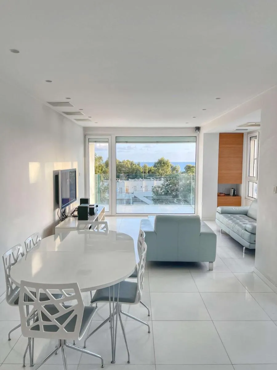 Image 3 of Modern seafront apartment