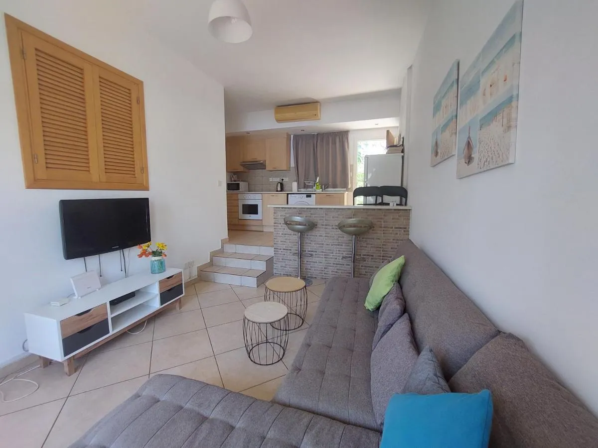 Image 2 of Palm Beach Apartment 26
