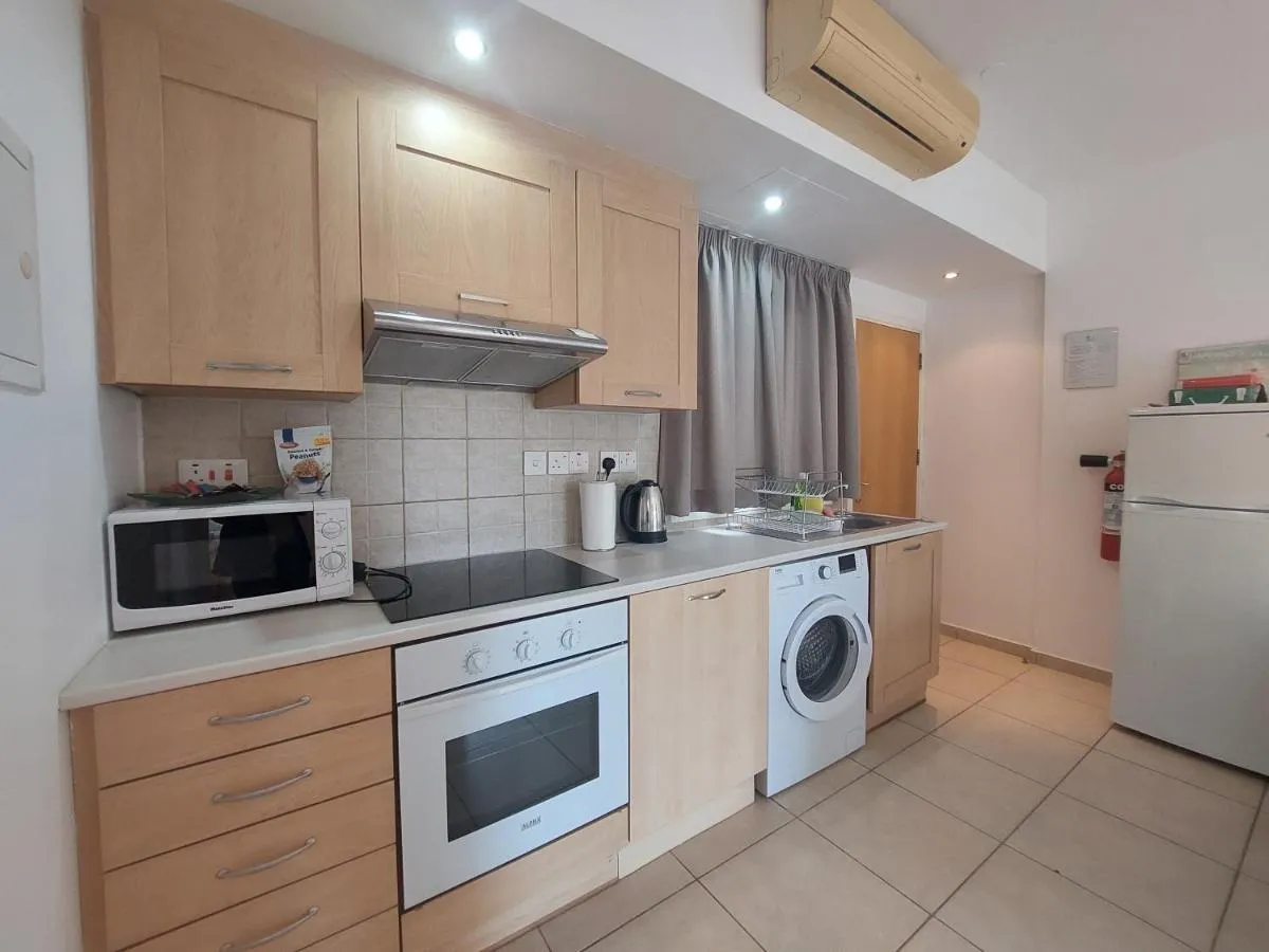 Image 6 of Palm Beach Apartment 26