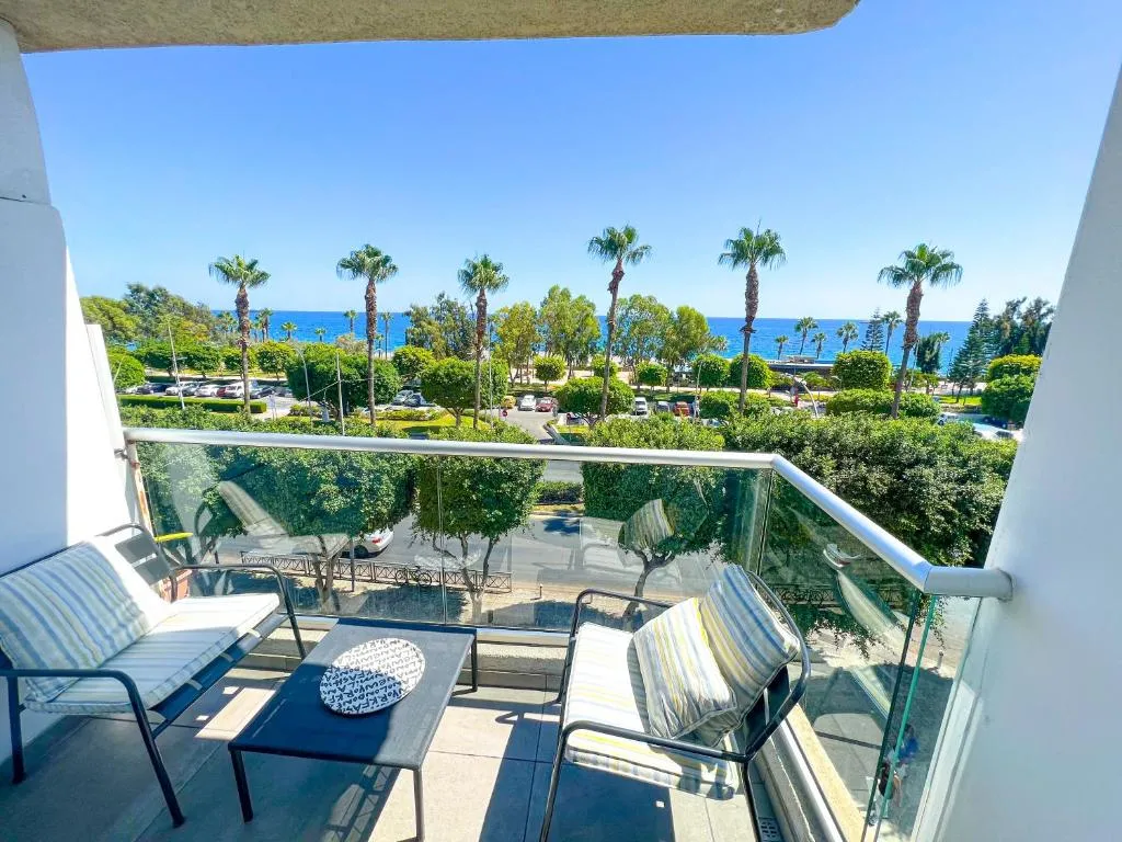 Image of Panoramic Sea View Apt – 2bed