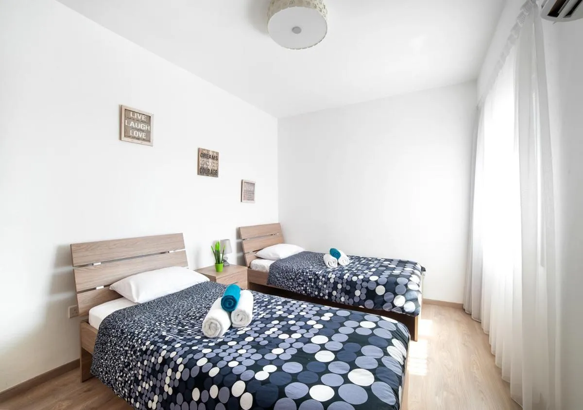 Image 6 of Pebble Beach Holiday Apartments
